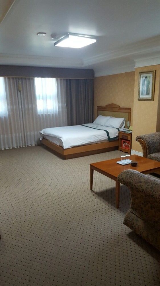 Gwangju Empire Hotel Gwangju Metropolitan City Extérieur photo